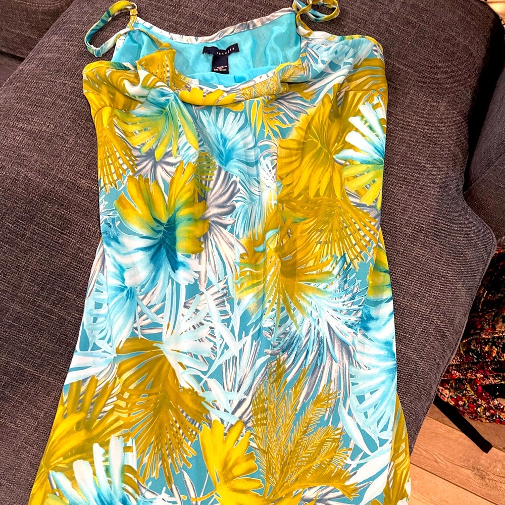 Venezia women’s dress top